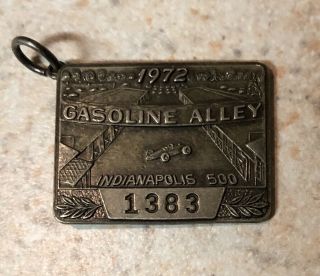 Vintage 1972 Indianapolis 500 Pit Badge Press Pin Indy Gasoline Alley Pass