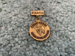 1979 Pittsburgh Pirates World Series Baseball Press Pin V Baltimore Orioles