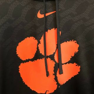 Clemson Tigers ACC Nike Men ' s Therma Fit Long Sleeved Hoodie size XXL 2XL EUC 3