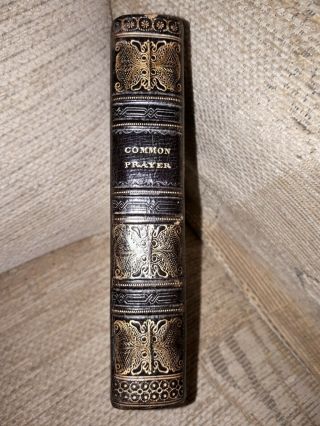 1822 " The Book Of Common Prayer - Folio Full Leather Binding.  Illustrated.