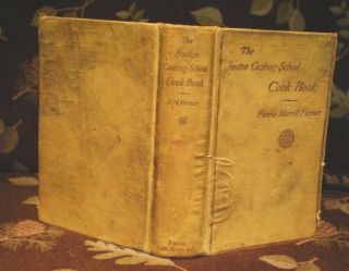 THE BOSTON COOKING - SCHOOL COOK BOOK,  1915 Edition,  Fannie Merritt Farmer HC 3