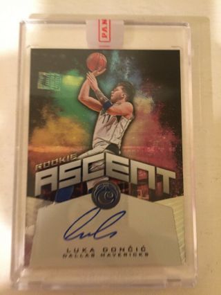 Luka Doncic Rc Auto Autograph Rookie Ascent 18 - 19 Panini Chronicles On Card
