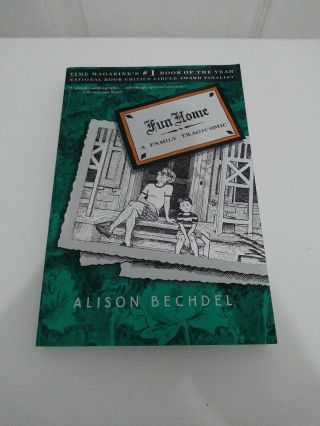 Alison Bechdel / Fun Home A Family Tragicomic Signed 1st Edition 2006