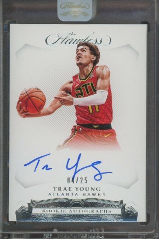 2018 - 19 Panini Flawless Trae Young Hawks Rc Rookie Auto 4/25 " Hot Card "