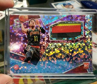 Trae Young 2018 - 19 Spectra Neon Pink 4 - Color Patch On - Card Auto Rc 