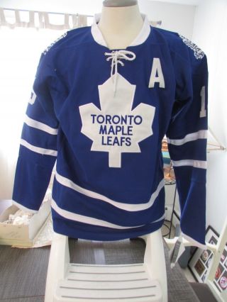 Start Of Season Centre Ice Toronto Maple Leafs Lupel Jersey (fight Strap)