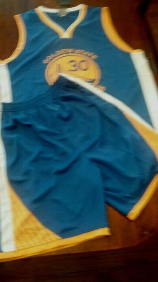 Golden State Jersey and Short Set Curry 30 for boy size XL with tags 2