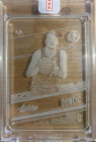 2018 - 19 Panini Absolute Memorabilia Glass Etched Luka Doncic Rookie Pristine
