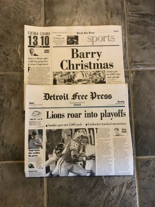 1997 Detroit Lions Football Newspaper.  Barry Sanders 2000 Yard Season