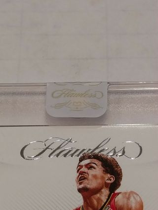 Encased 2018 - 19 Flawless Rookie Autographs Trae Young 9/25 3