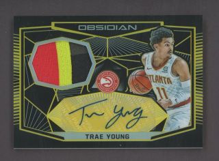 2018 - 19 Panini Obsidian Gold Trae Young Hawks Rpa Rc 4 - Color Patch Auto 4/10