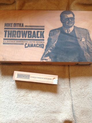 Mike Ditka Throwback Cigar Box Limited Edition Camacho 4841/5000 Chicago Bears