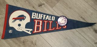Vintage Nfl Buffalo Bills Pennant 1970s W/ 2 Bar Helmet Logo Size W/button Pin
