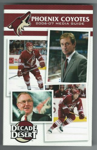 2006/07 Phoenix Coyotes Media Guide Doan,  Jovanowski And Gretzky Cover