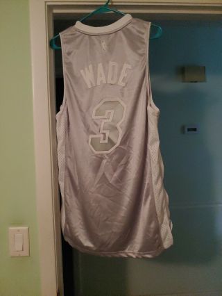 Rare Silver / Gray and White Miami Heat Dwyane Wade Adidas NBA jersey Medium 2