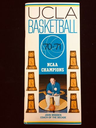 1970 - 71 Ucla Bruins,  Ncaa Champions Basketball Media Guide.  Coach John Wooden