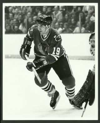 Gene Ubriaco Vs Glenn Hall Chicago Blackhawks 1960s Vintage Hockey Press Photo