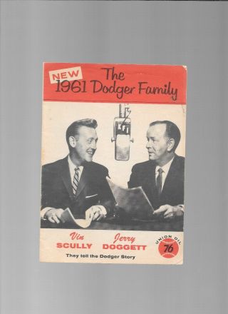 1961 Union Oil Dodger Family Booklets Vin Scully - Near