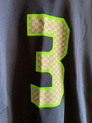 Russell Wilson Seattle Seahawks Youth Jersey Large Nike NFL NFC Ships 2