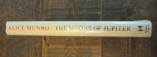 The moons of Jupiter - Alice Munro SIGNED 3