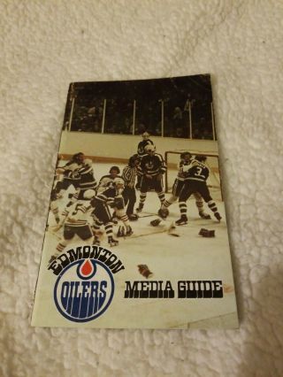 1975 - 76 Edmonton Oilers Media Guide Yearbook Wha 1976 Program Hockey