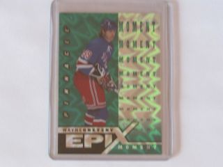 Wayne Gretzky In 1997 - 98 Pinnacle Epix Moment Emerald E1 Hardest One Only 30