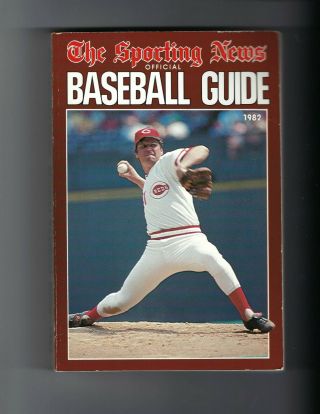 1982 Sporting News Baseball Guide Tom Seaver,  Cincinnati Reds