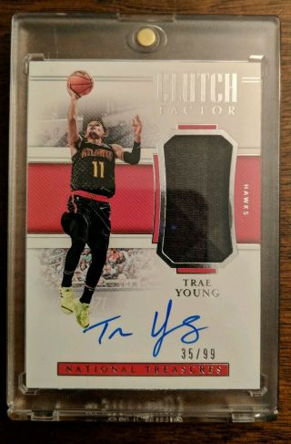 2018 - 19 Panini National Treasures Clutch Factor Trae Young Rookie Auto 35/99