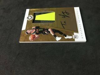 2018 - 19 Panini Opulence Trae Young 3CLR RPA 71/79 RC Patch Auto Hawks 3