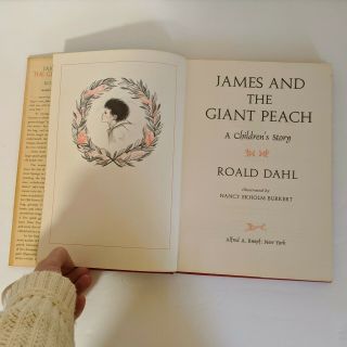 James And The Giant Peach Roald Dahl 1961 1st Edition Book with Dust Cover 2