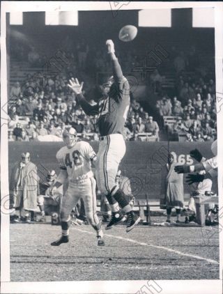1958 Chicago Cardinals Qb Woodley Lewis Pass Vs Los Angeles Rams Press Photo