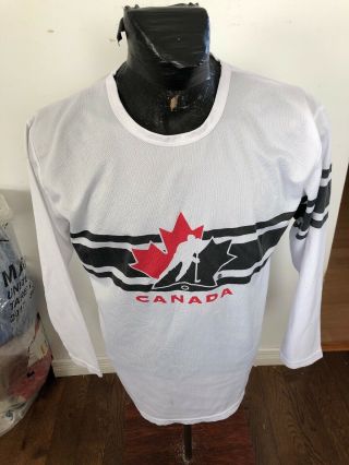 Mens Large Hockey Jersey Team Canada Molson Canadian Beer 2010 Vancouver Olympic