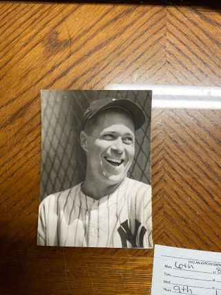 Vintage 3.  5” X 5” Colon Photo Of Jim Turner Nrw York Yankee Photo 1942