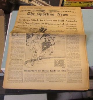 November 16 1960 The Sporting News Newspaper Baseball Football Basketball 40pg