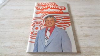 1974 - 75 Detroit Red Wings Media Guide - Nhl Hockey - Alex Delvecchio Cover Nr - Mt