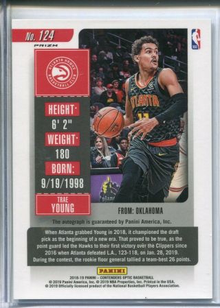 2018 - 19 Contenders Optic Trae Young Rookie Auto Holo 2