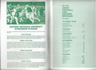 1976 EASTERN MICHIGAN HURON FOOTBALL media guide, 2