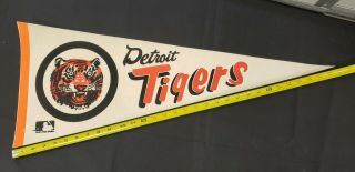 1960s/70s Vintage Mlb Detroit Tigers Felt Pennant 30x12 "