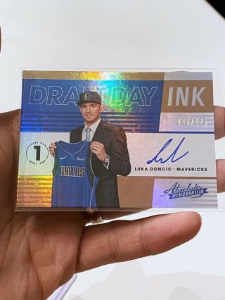 2018 - 19 Absolute Draft Day Luka Doncic Rc Rookie Auto Autograph /125 Mavericks