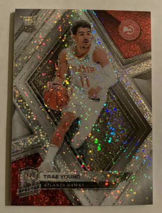 2018 - 19 Panini Spectra Trae Young Rookie Rc Hawks White Sparkle Case Hit Sp