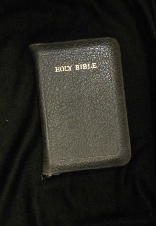 Holy Bible Beryl Edition With Zipped Cover