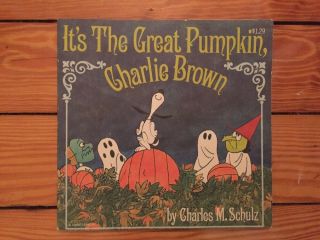It’s The Great Pumpkin,  Charlie Brown 1st Paperback Printing 1969 Ex