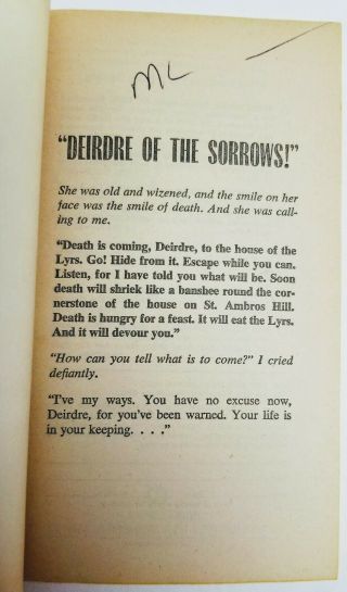 Secret of the Locket by Elizabeth St Clair Signet Gothic Romance 1975 1st Print 3