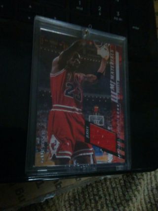 Michael Jordan Chicago Bulls 2000 Upper Deck Game Jersey Materials Card Mj2