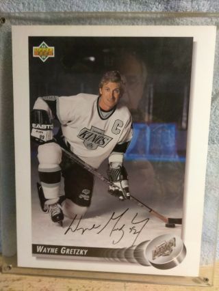 Wayne Gretzky 1992/93 Autographed Upper Deck Authenticated Large Card