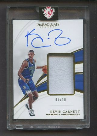 2018 - 19 Immaculate Kevin Garnett Timberwolves Shoe Patch Auto 7/10
