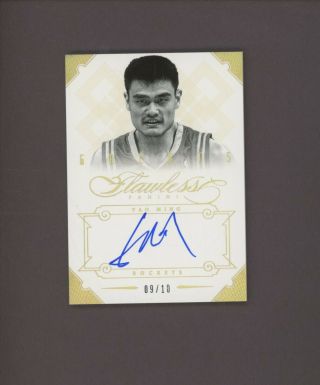 2012 - 13 Flawless Greats Gold Yao Ming Houston Rockets Hof On Card Auto 9/10