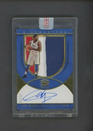 2018 - 19 Panini Crown Royale Silhouettes Joel Embiid 3 - Color Patch Auto 3/10