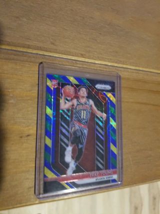 2018 - 19 Panini Prizm Choice Trae Young Blue Green Yellow Rookie Rc Hawks 3