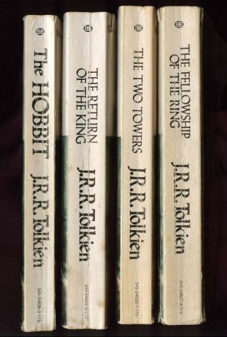 Vintage 1975 J.  R.  R.  Tolkien Hobbit/Lord of the Rings Ballantine Boxed Set 3